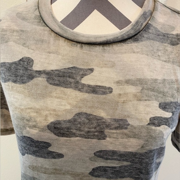 LUCKY BRAND~ Women’s Burnout Camo‎ Oversized Crewneck Relaxed T-Shirt Dress XS - Picture 4 of 9